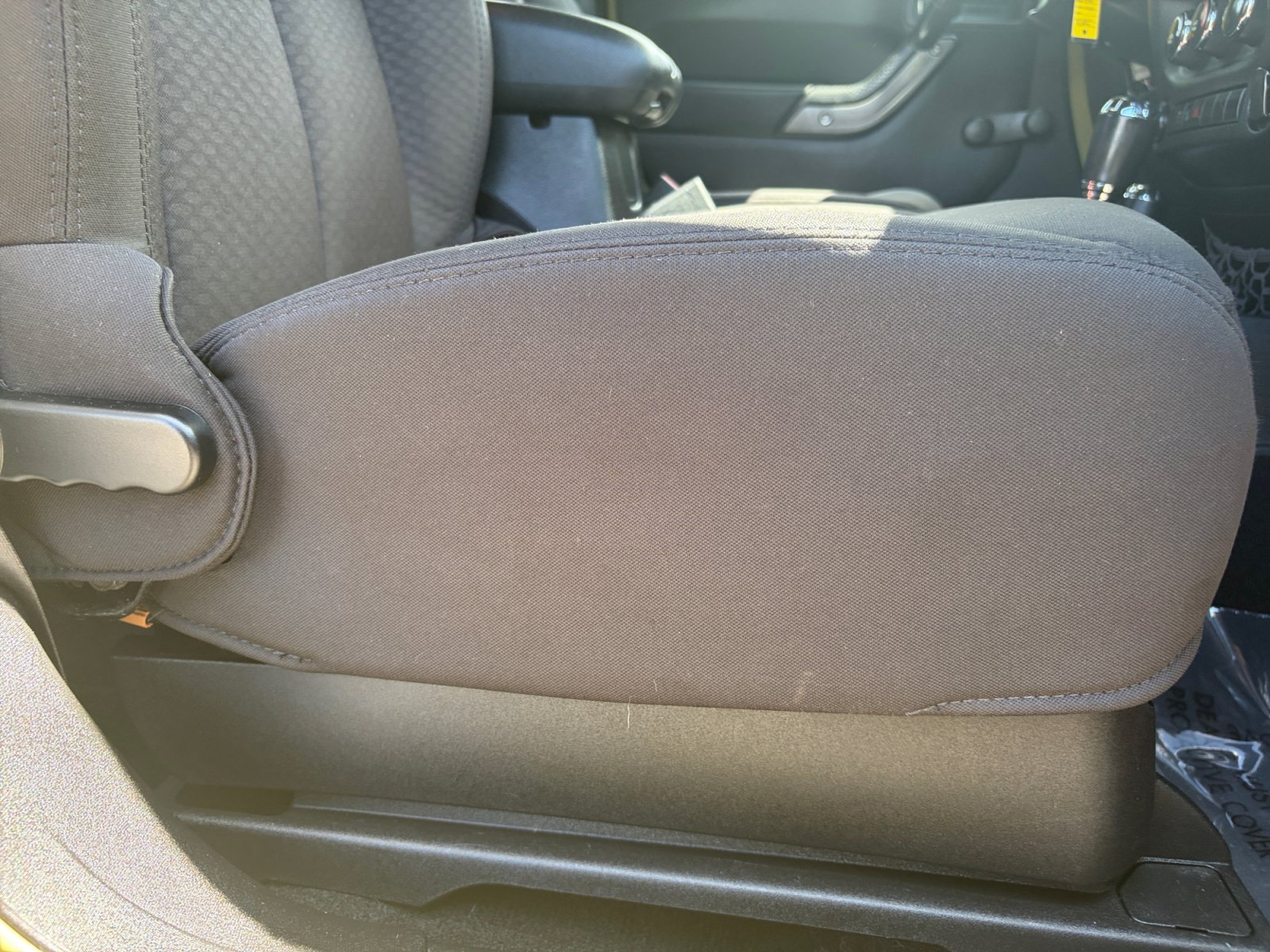 Used 2013 Jeep Wrangler Sport AWD/4WD image 32