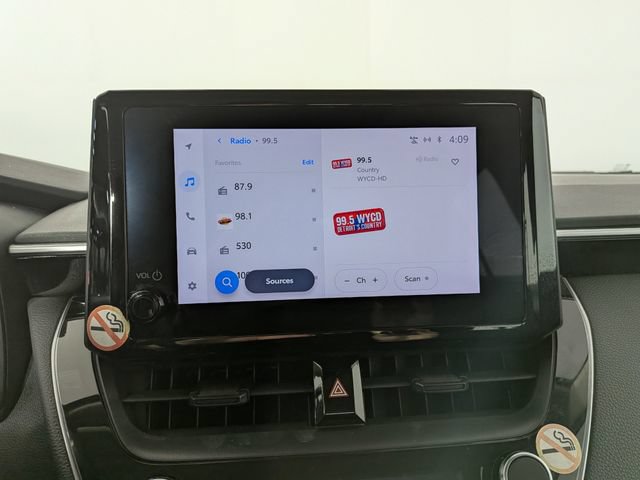 Used 2023 Toyota Corolla LE FWD image 17