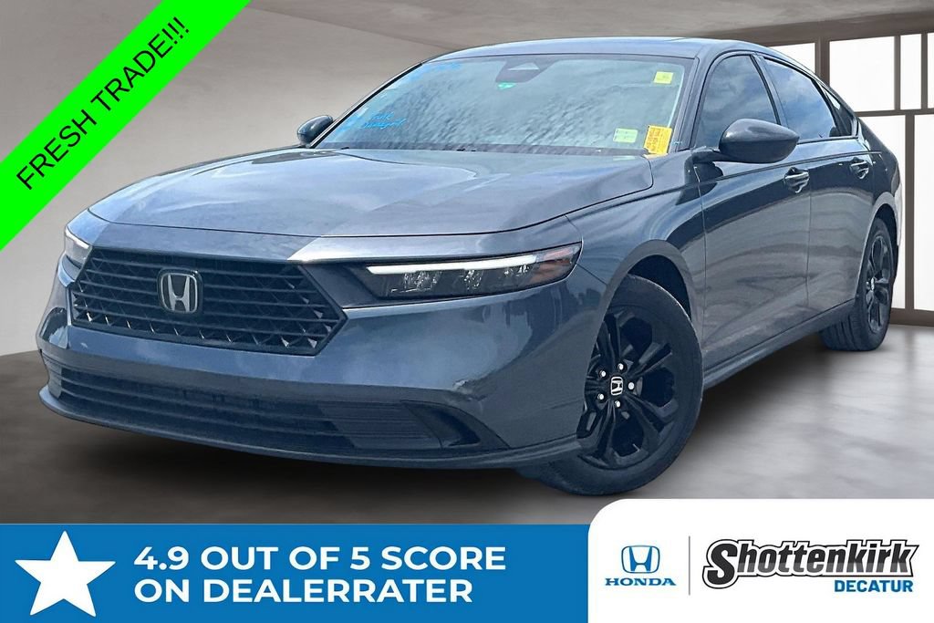 Used 2025 Honda Accord SE image 1