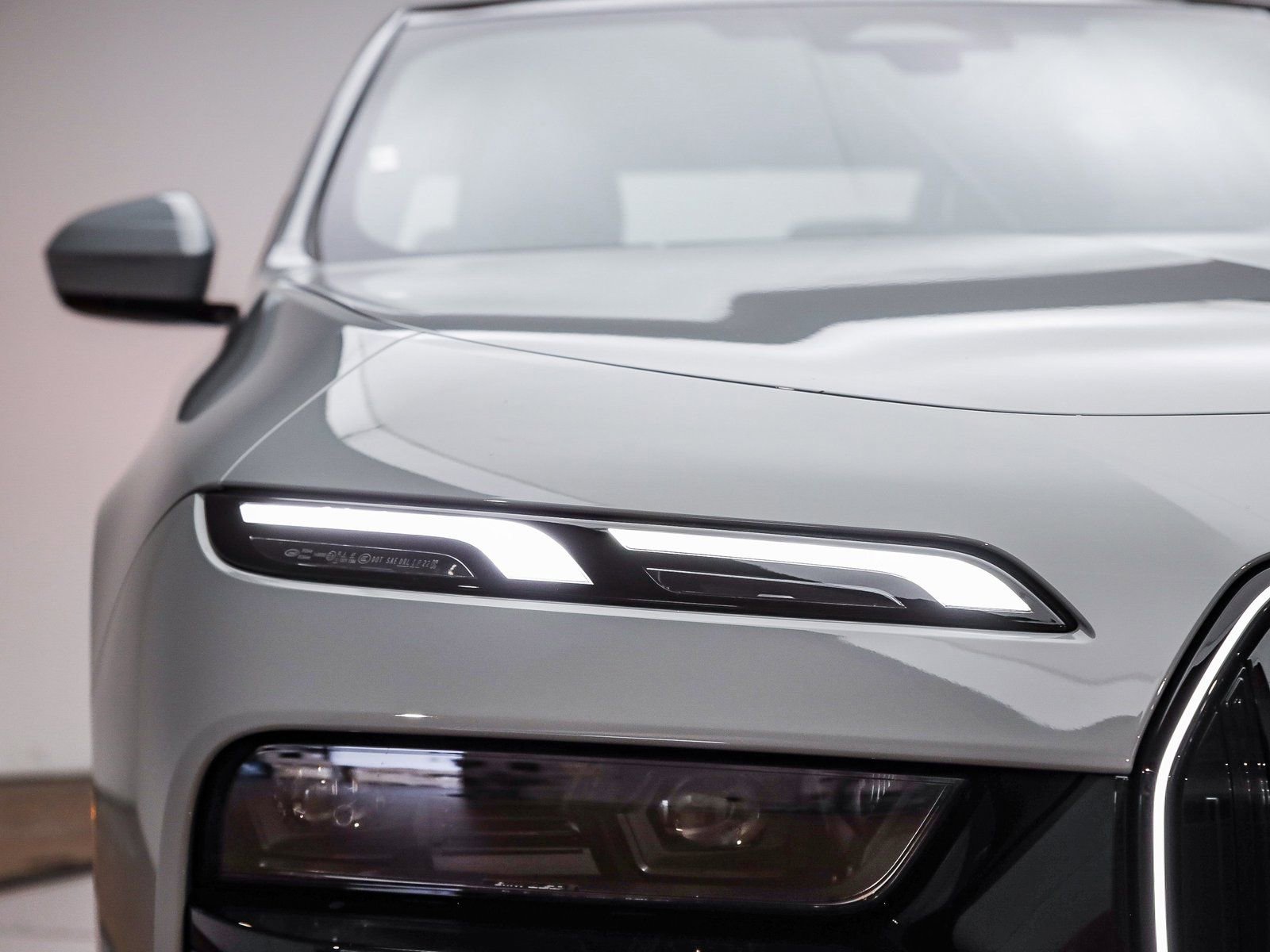 New 2025 BMW i7 xDrive60 w/ Premium Package image 5