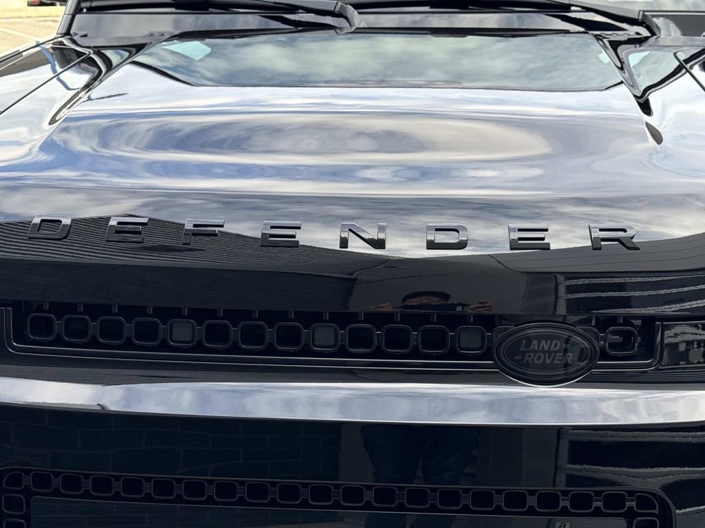 New 2026 Land Rover Defender 110 image 8