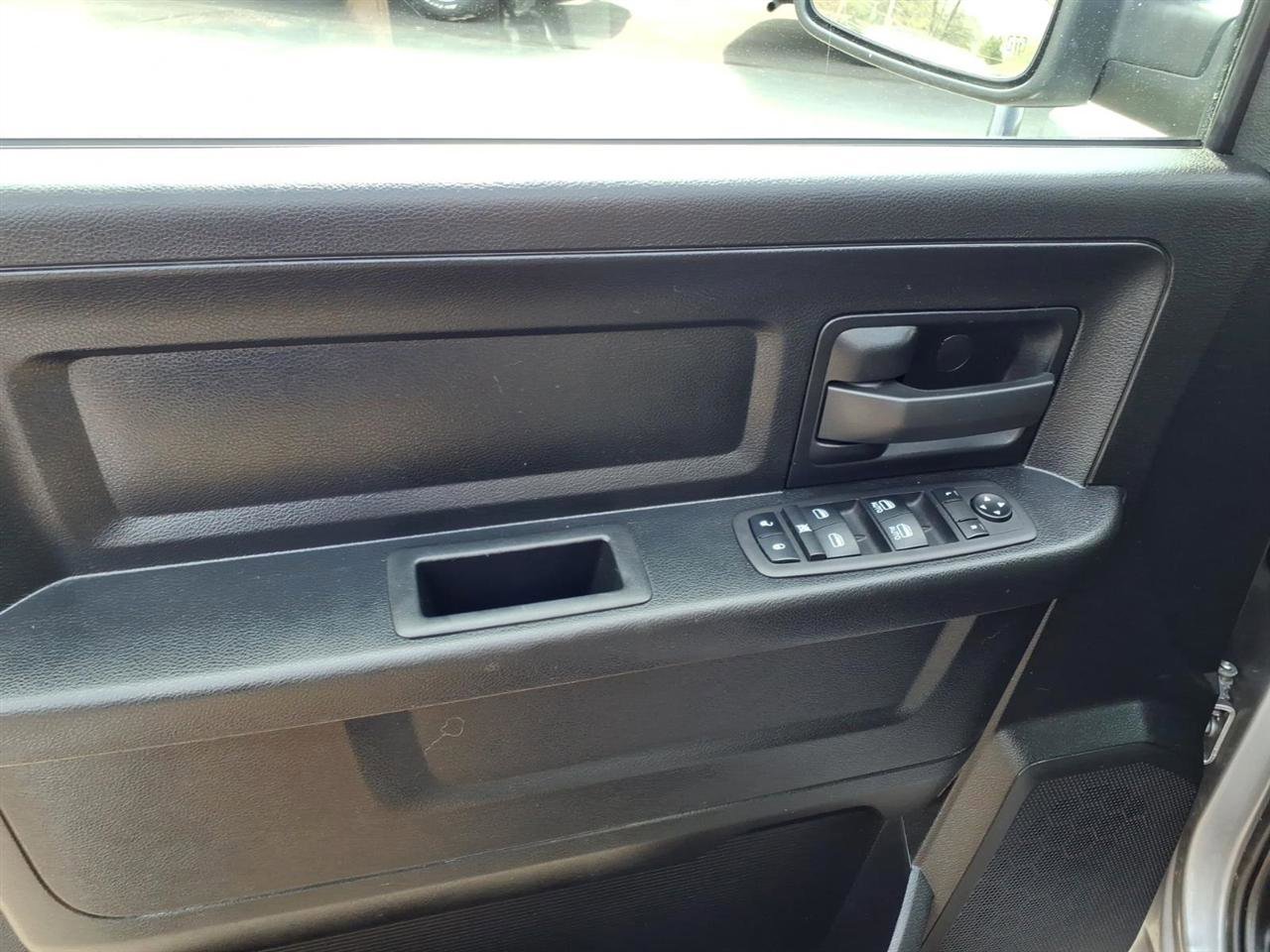 Used 2023 RAM 1500 Tradesman AWD/4WD image 12