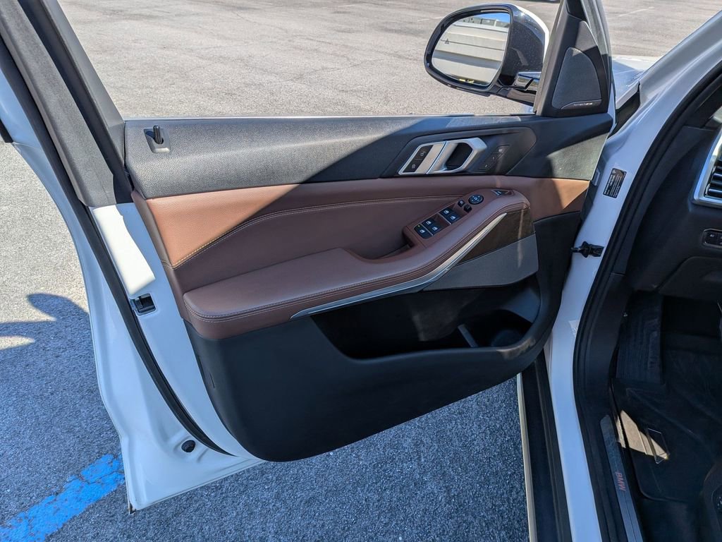 Used 2019 BMW X5 xDrive40i AWD/4WD image 7
