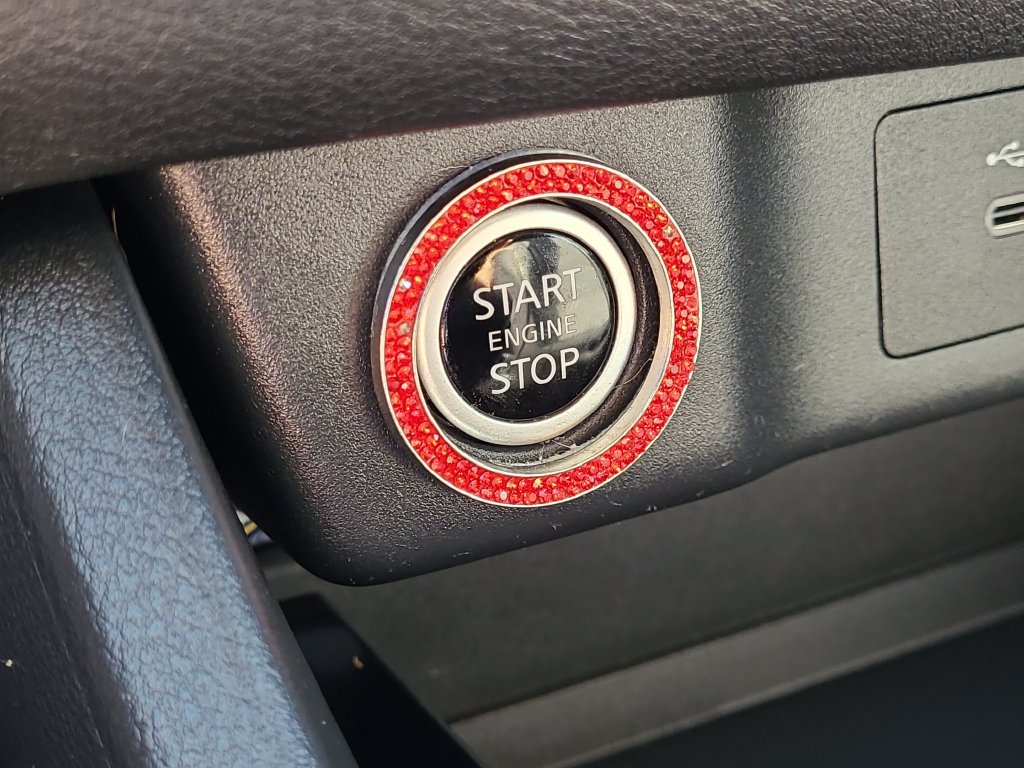 Used 2023 Nissan Rogue SV FWD image 28