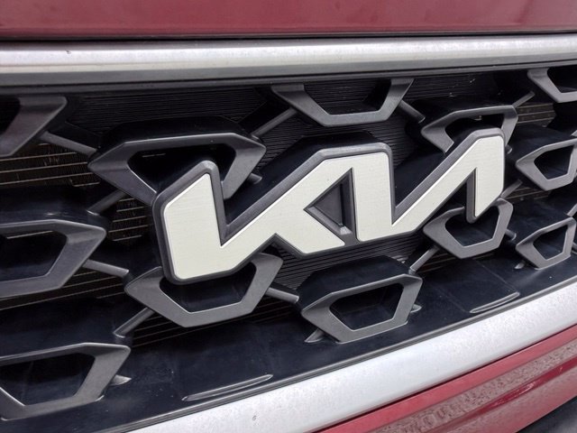 Used 2023 Kia Sorento LX FWD image 10