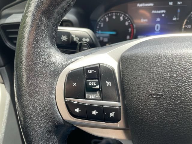 Certified 2020 Ford Explorer XLT w/ Comfort Package AWD/4WD image 14