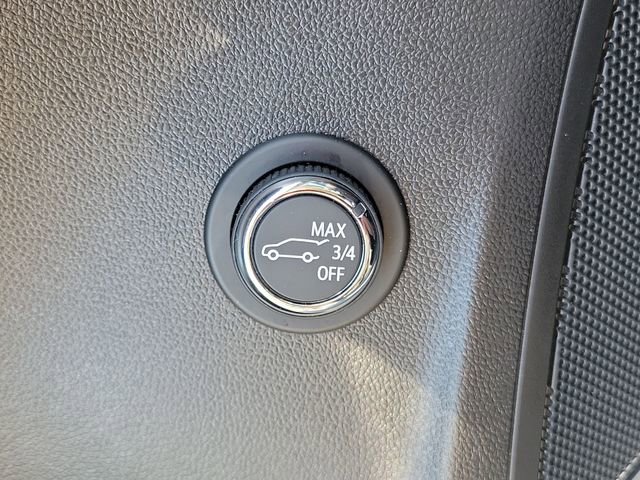 Used 2023 Buick Envision Avenir image 26