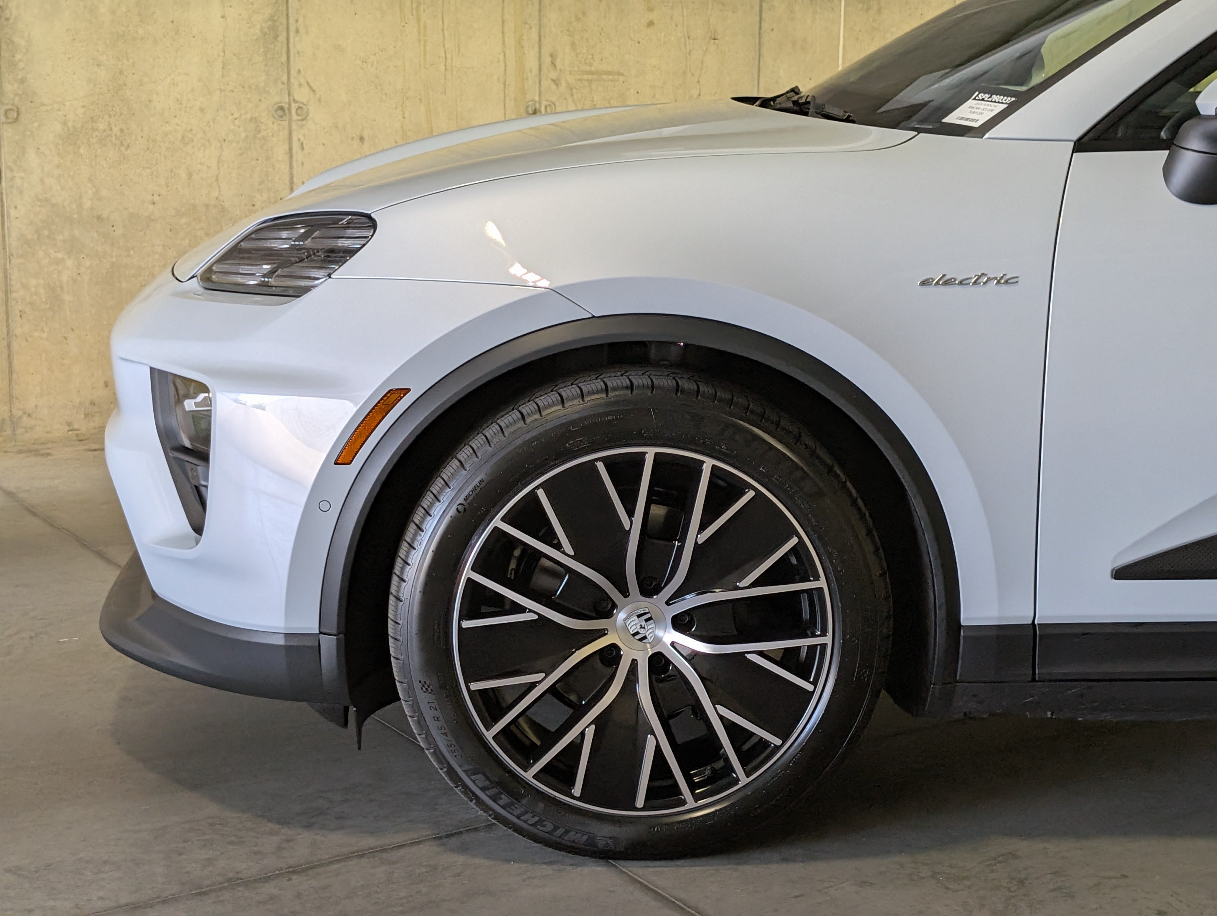 New 2026 Porsche Macan 4 Electric AWD/4WD image 14