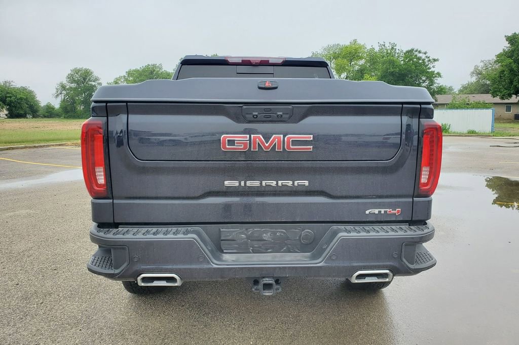 Used 2025 GMC Sierra 1500 AT4 w/ AT4 Premium Package AWD/4WD image 31