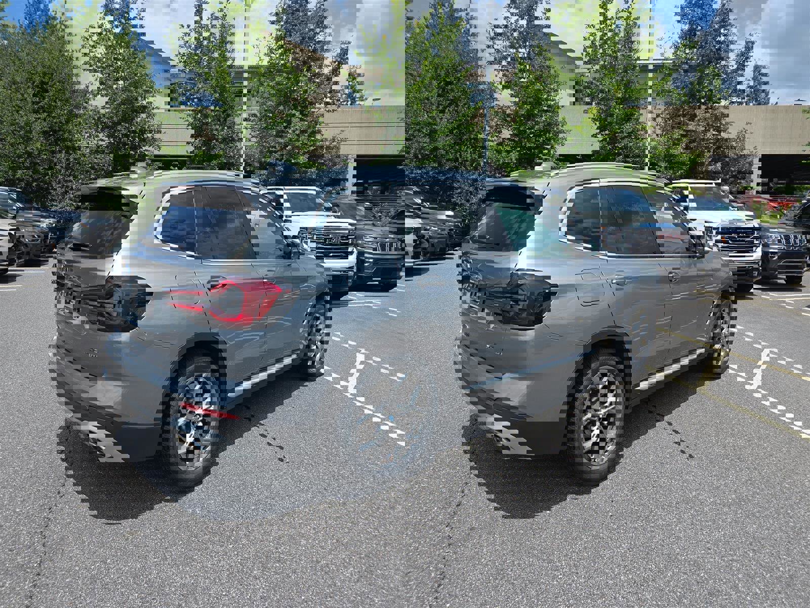 Certified 2024 BMW X3 xDrive30i image 3