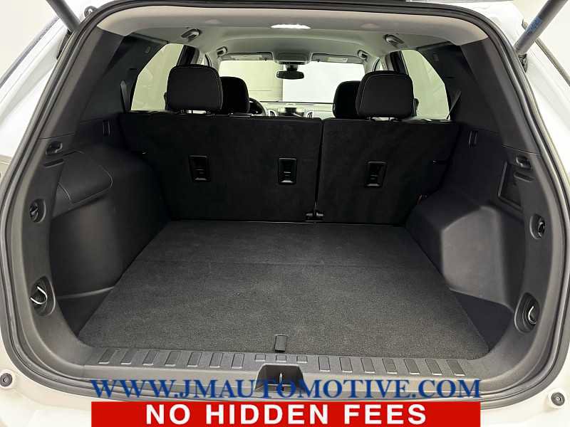 Used 2022 Chevrolet Equinox LT FWD image 16