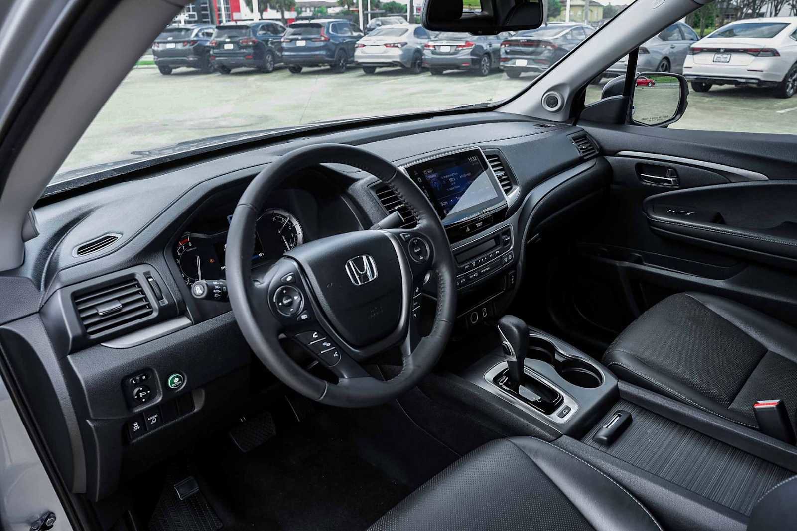 Used 2019 Honda Ridgeline RTL-T image 2