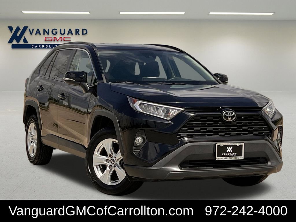 Used 2020 Toyota RAV4 XLE image 1