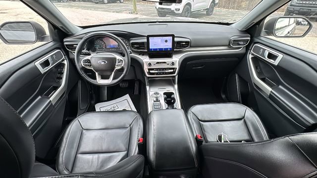 Certified 2022 Ford Explorer XLT w/ Equipment Group 202A image 12