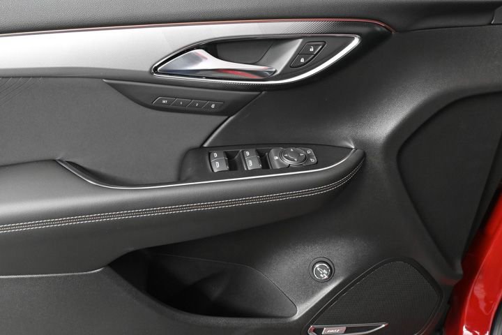 New 2025 Buick Envision Sport Touring image 5