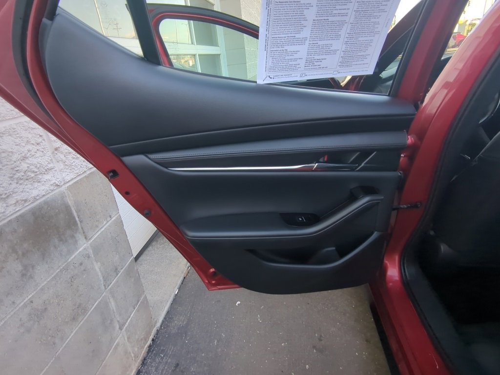 Used 2023 MAZDA MAZDA3 s image 13