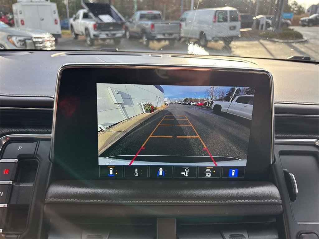 Used 2023 GMC Yukon XL SLT w/ SLT Luxury Package image 26