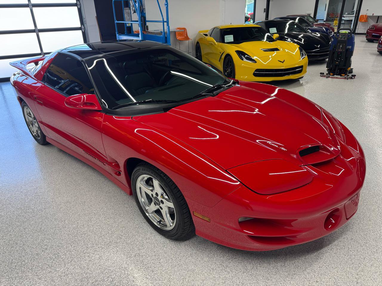 Used 1999 Pontiac Firebird Formula RWD image 22