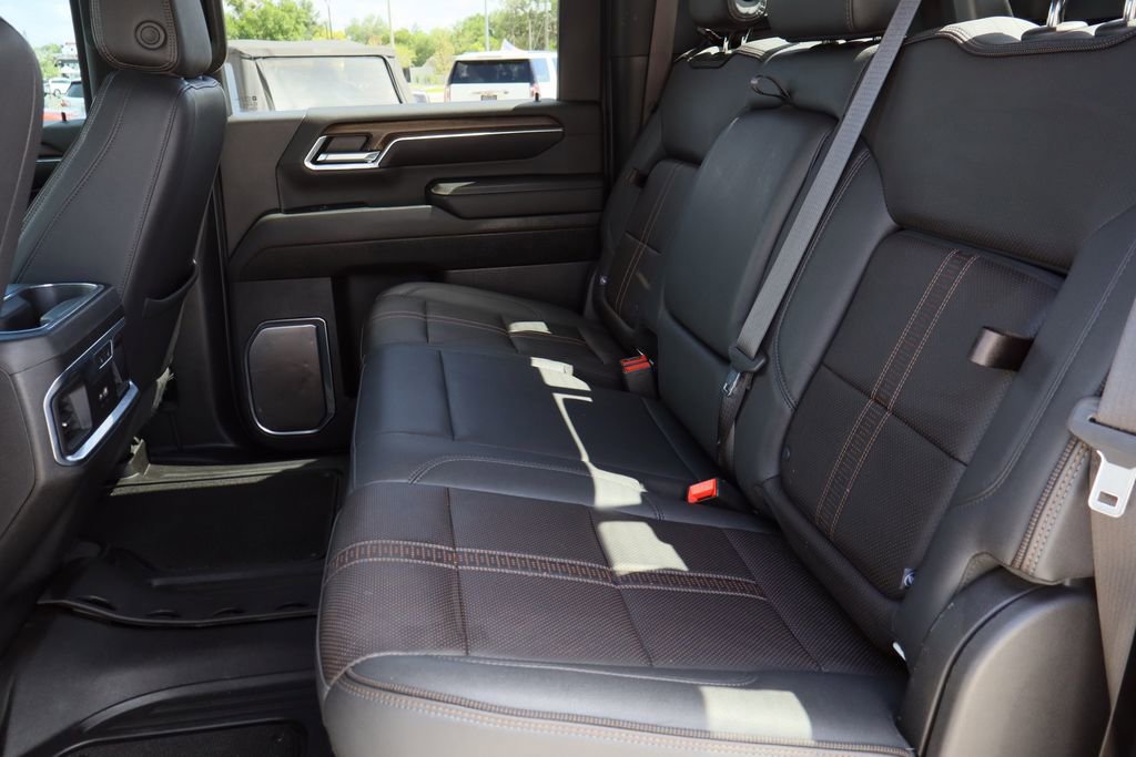 Certified 2024 Chevrolet Silverado 2500 High Country w/ Technology Package AWD/4WD image 26