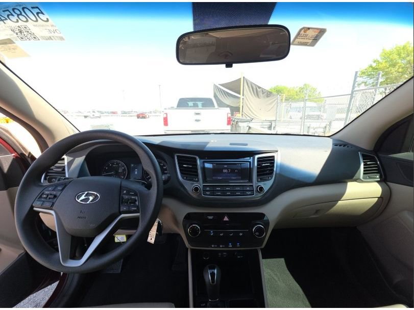 Used 2017 Hyundai Tucson SE image 27