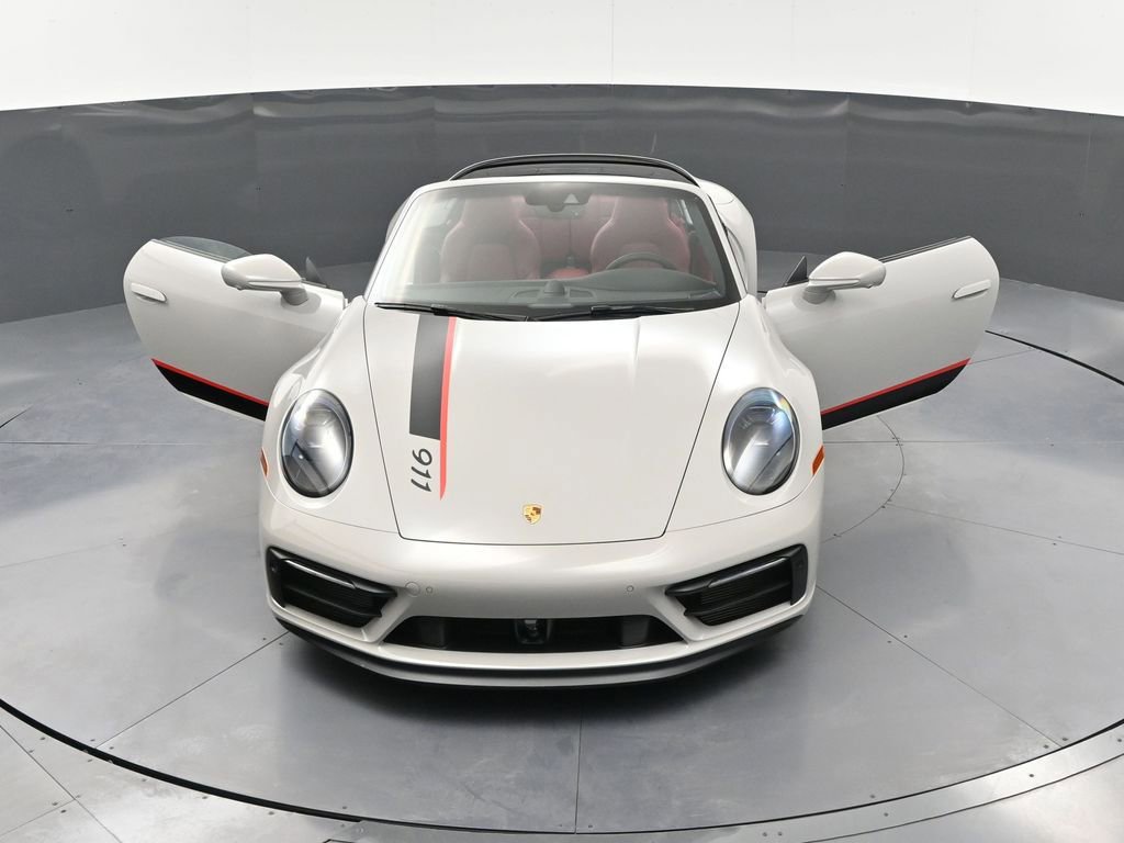 Certified 2024 Porsche 911 Carrera GTS RWD image 36