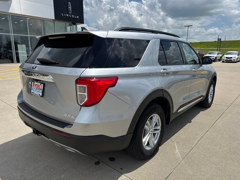 Used 2022 Ford Explorer XLT w/ Equipment Group 202A AWD/4WD image 30