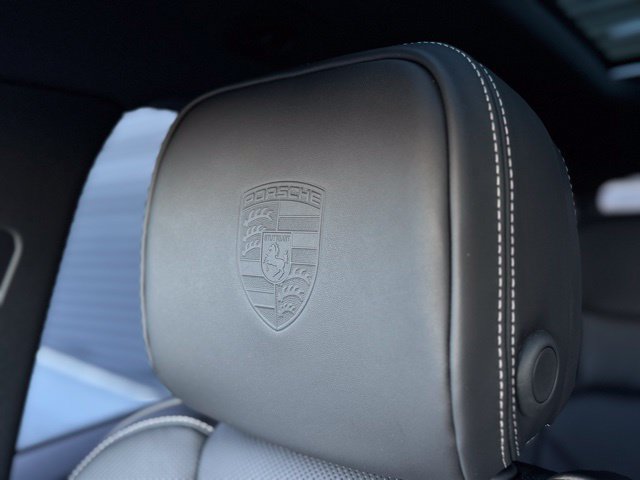 New 2026 Porsche Macan Turbo AWD/4WD image 32