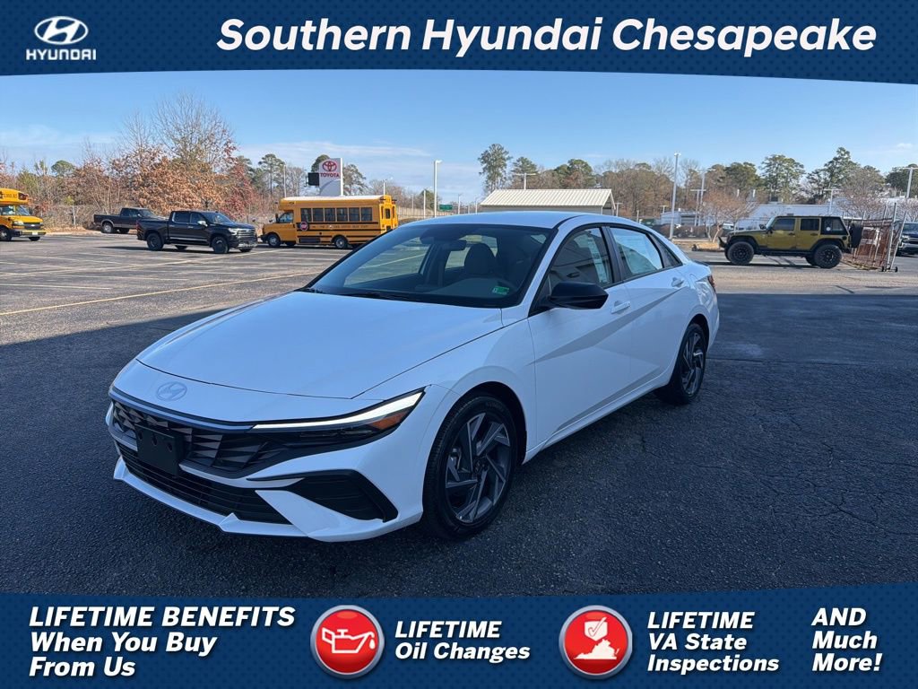 New 2025 Hyundai Elantra Sport image 1