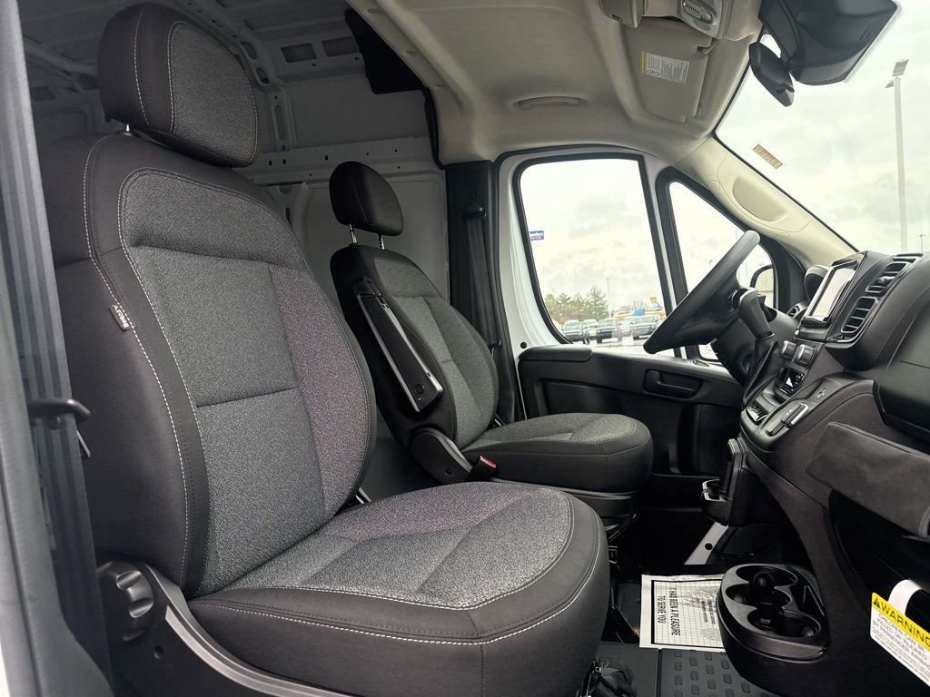 Used 2024 RAM ProMaster 2500 FWD image 30