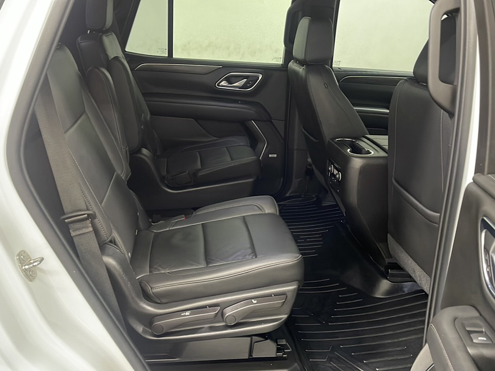 Used 2021 Chevrolet Tahoe LT AWD/4WD image 19