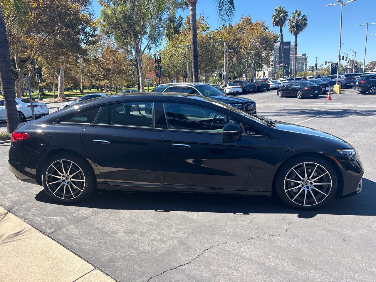 Certified 2024 Mercedes-Benz EQS 450+ Sedan image 3