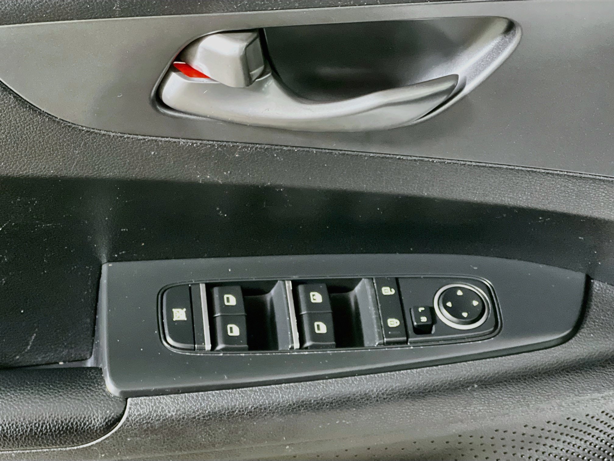 Used 2020 Kia Forte LXS FWD image 16