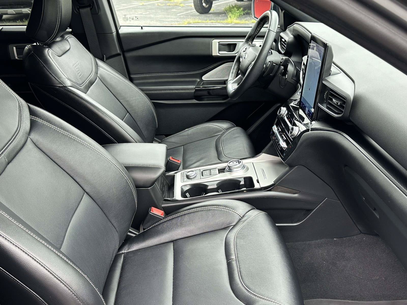 Used 2023 Ford Explorer ST w/ Equipment Group 401A AWD/4WD image 9