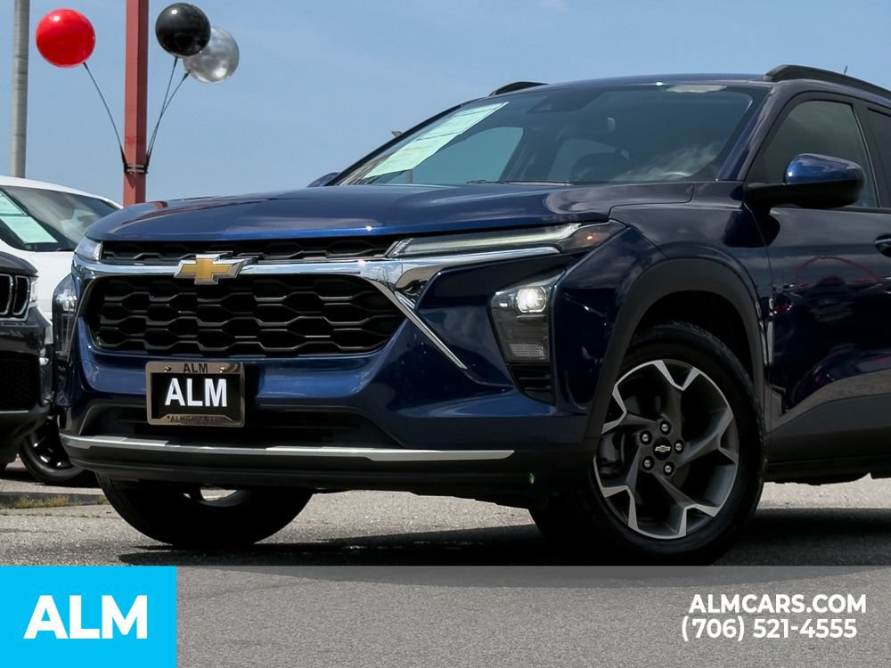Used 2024 Chevrolet Trax LT FWD image 22