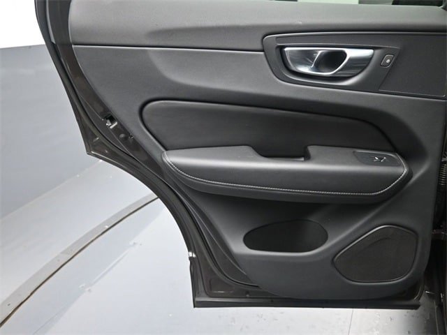Certified 2023 Volvo XC60 B6 Ultimate w/ Protection Package Premier AWD/4WD image 23