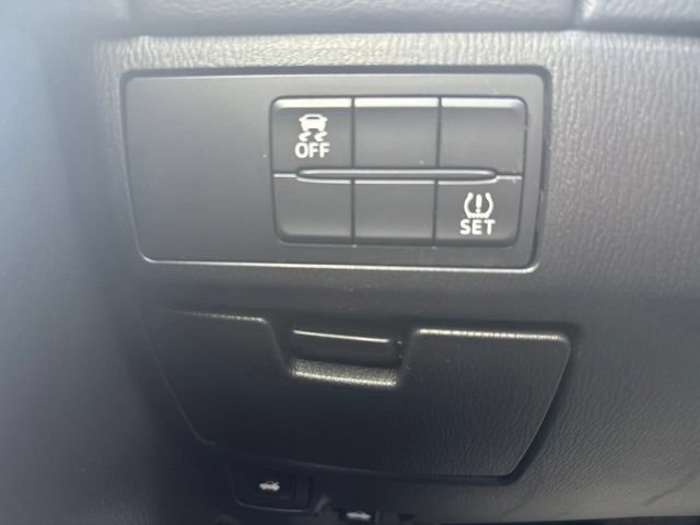 Used 2017 MAZDA MAZDA6 Touring FWD image 17