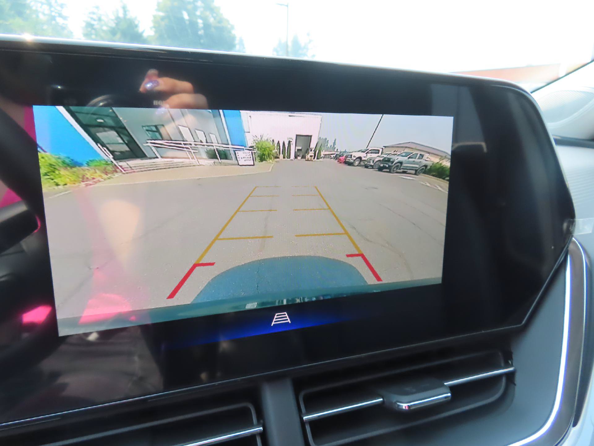 New 2026 Chevrolet Trax LT w/ Driver Confidence Package FWD image 28