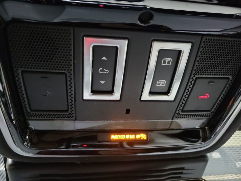 Used 2022 Land Rover Range Rover Velar R-Dynamic S AWD/4WD image 21