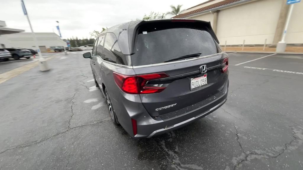 Certified 2025 Honda Odyssey EX-L image 7