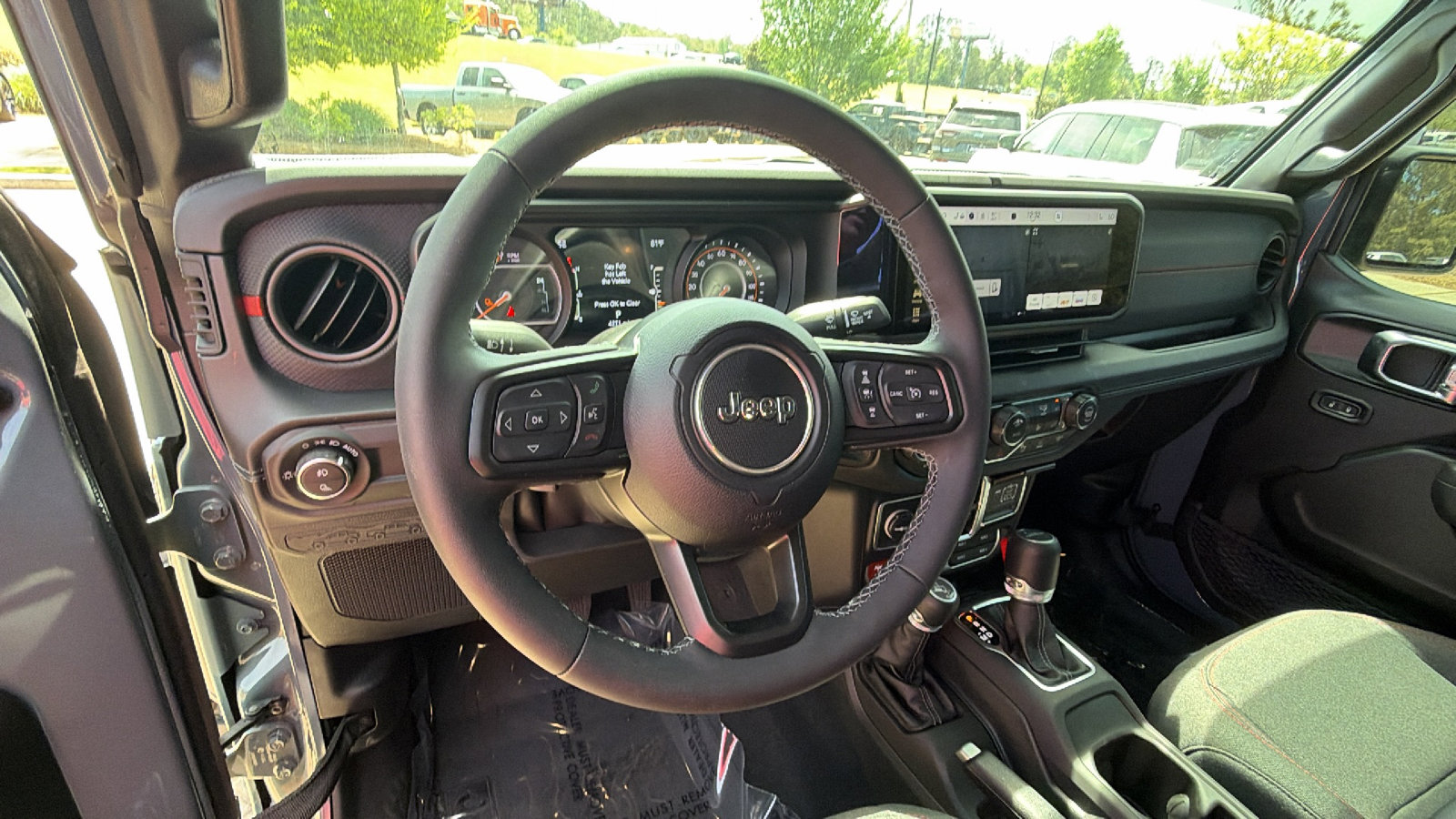 Used 2025 Jeep Gladiator Rubicon w/ Safety Group image 25