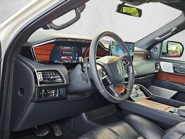 Used 2024 Lincoln Navigator Reserve AWD/4WD image 10