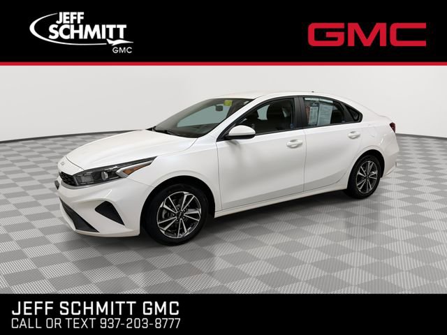 Used 2024 Kia Forte LXS image 7