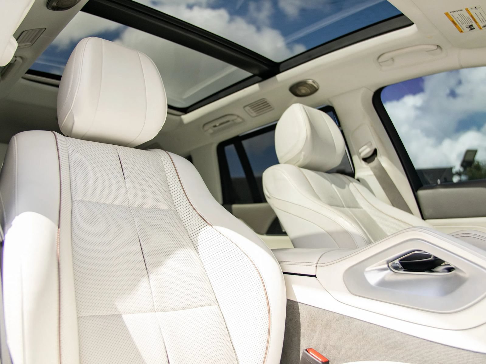 Used 2022 Mercedes-Benz Maybach GLS 600 4MATIC image 52