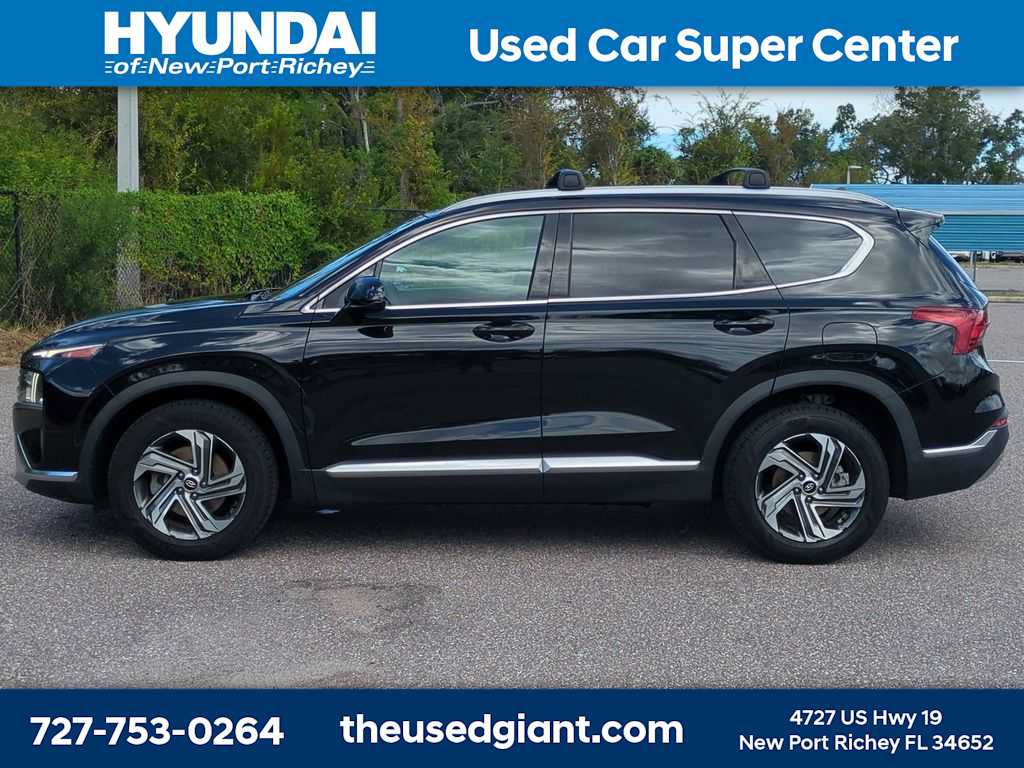 Certified 2022 Hyundai Santa Fe SEL FWD image 2