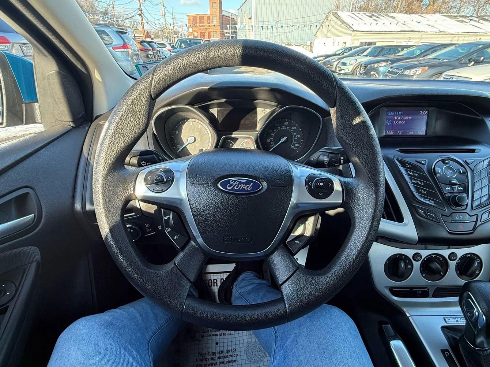 Used 2013 Ford Focus SE w/ SE Winter Pkg image 30