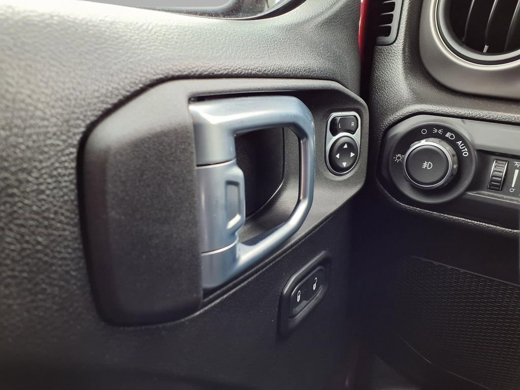 Used 2021 Jeep Wrangler Unlimited Sport image 17