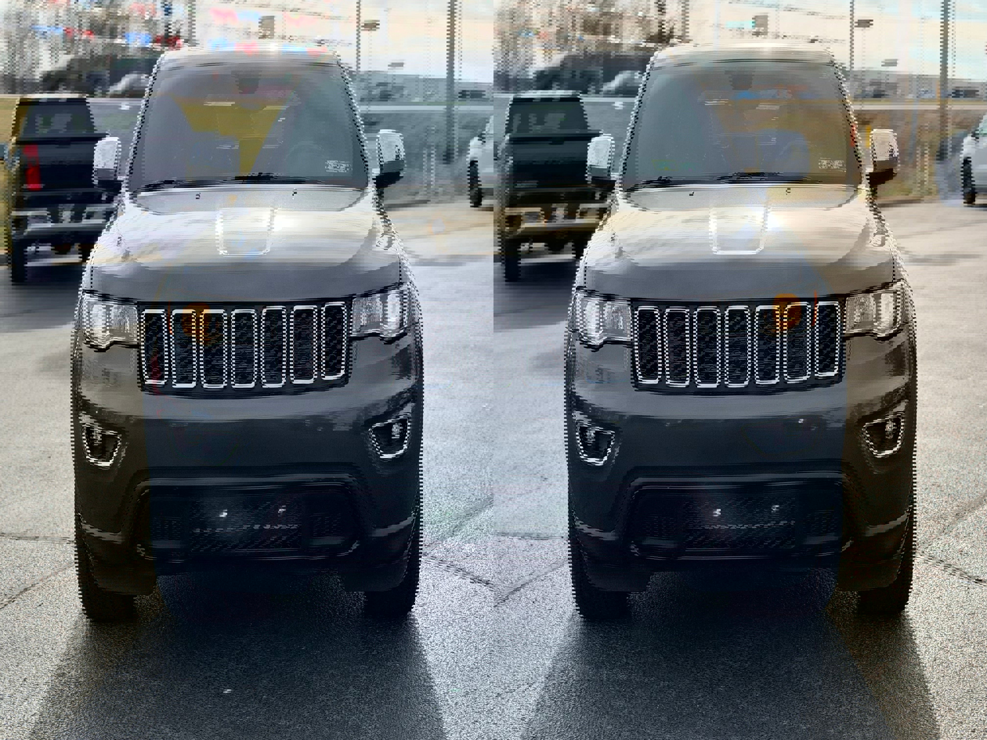 Used 2021 Jeep Grand Cherokee Limited image 2