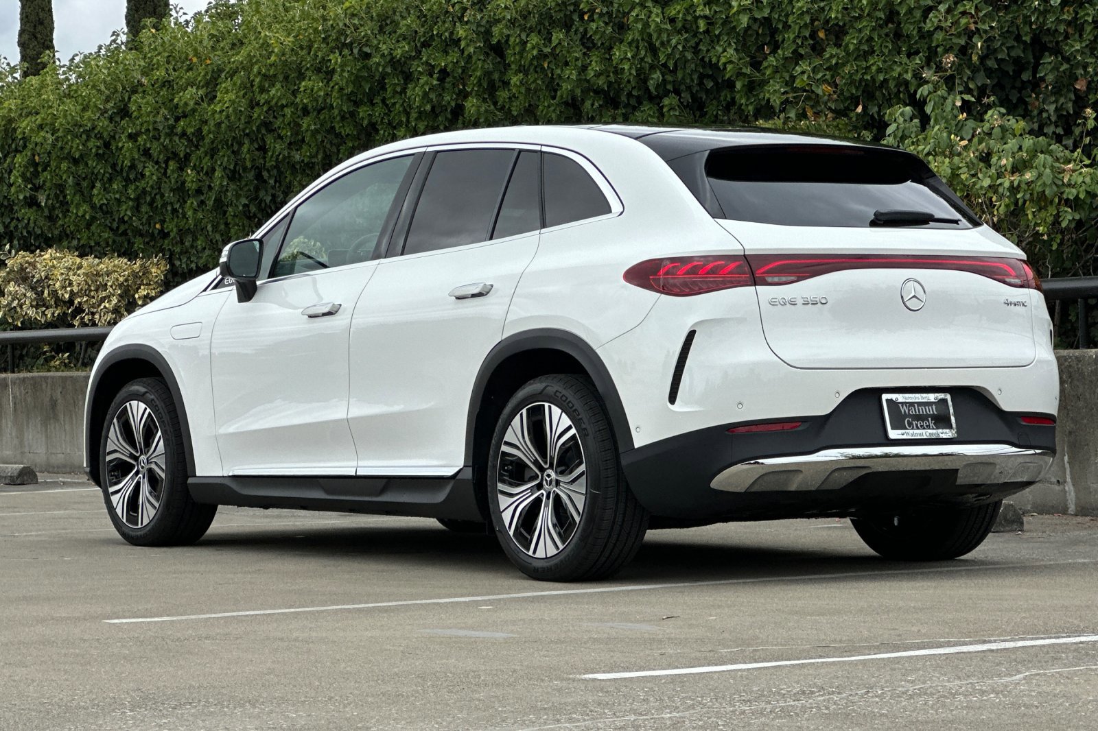 New 2025 Mercedes-Benz EQE 350+ 4MATIC SUV image 3