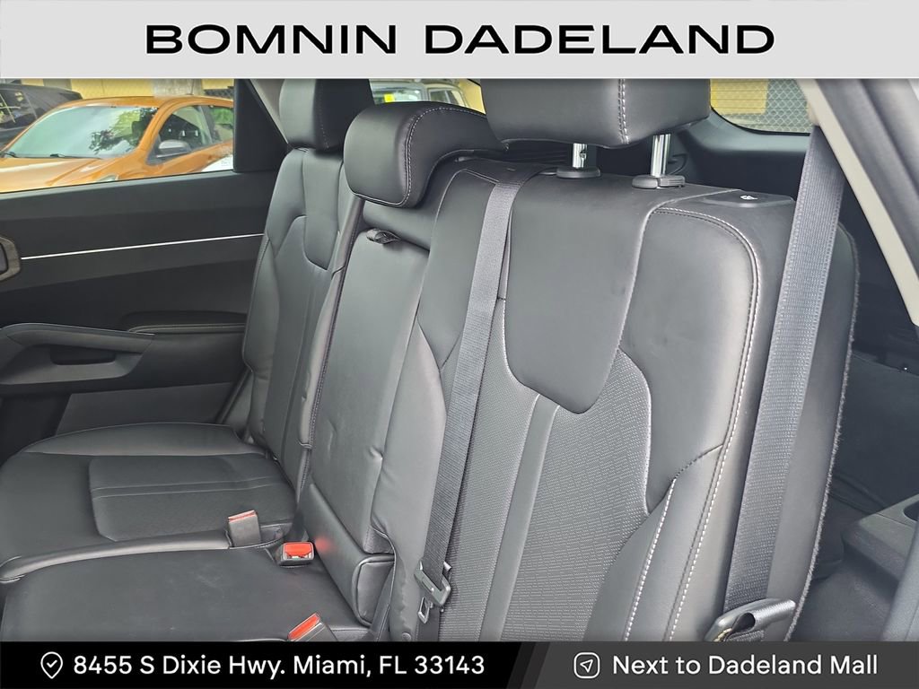 Used 2022 Kia Sorento S image 13