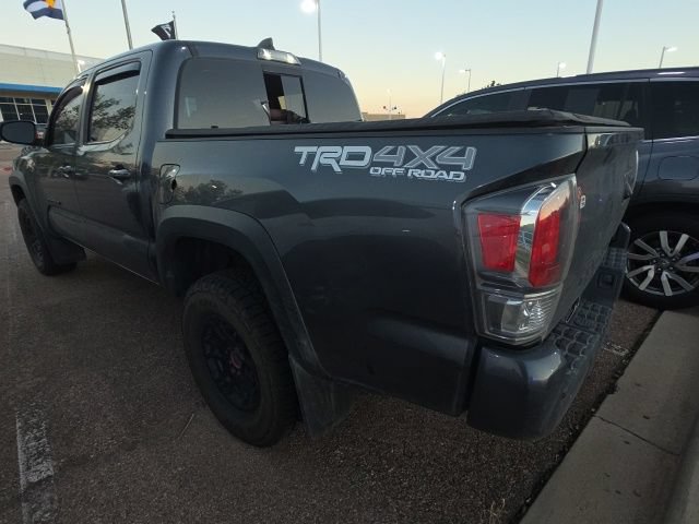 Used 2022 Toyota Tacoma TRD Off-Road w/ Black Out Package (TMS) AWD/4WD image 7